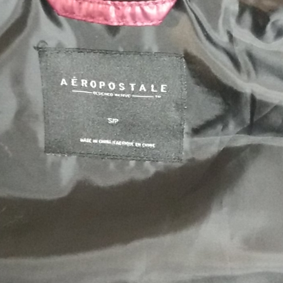 Zip Up Aeropostale Puffy Vest Cranberry Color - Picture 3 of 14